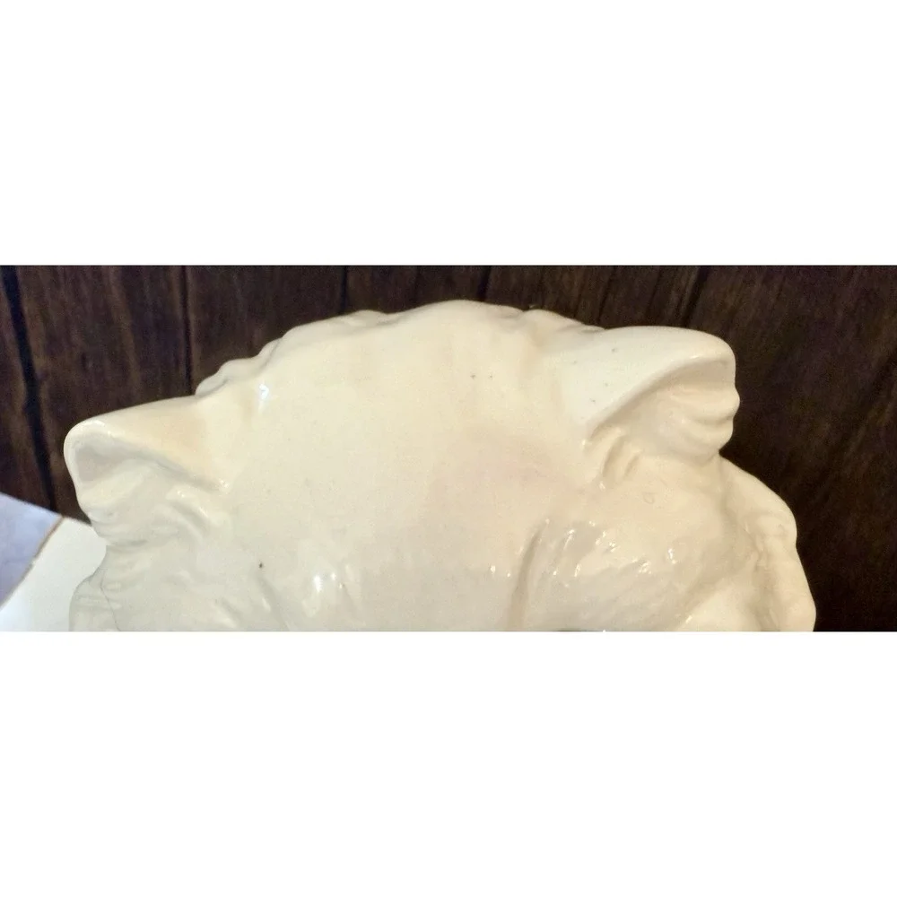Vintage Persian White Blue Eyed Cat Playing With Yarn Ceramic Hand Painted Large